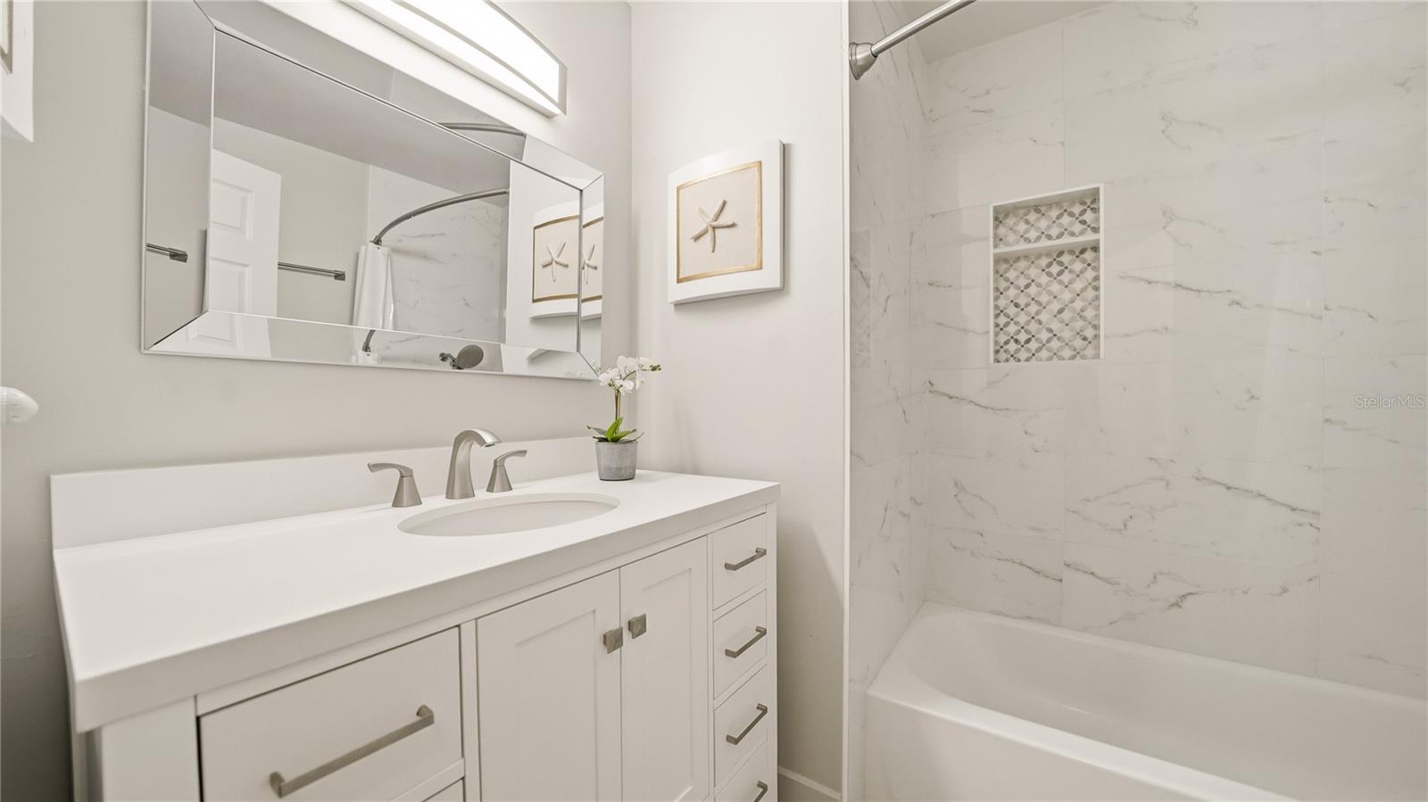 Image 28 of 50 For 32 Navarra Court