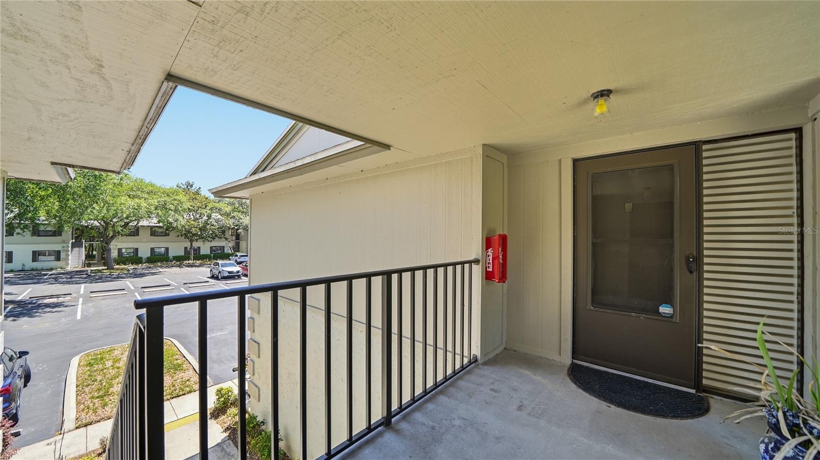 Image 3 of 50 For 32 Navarra Court