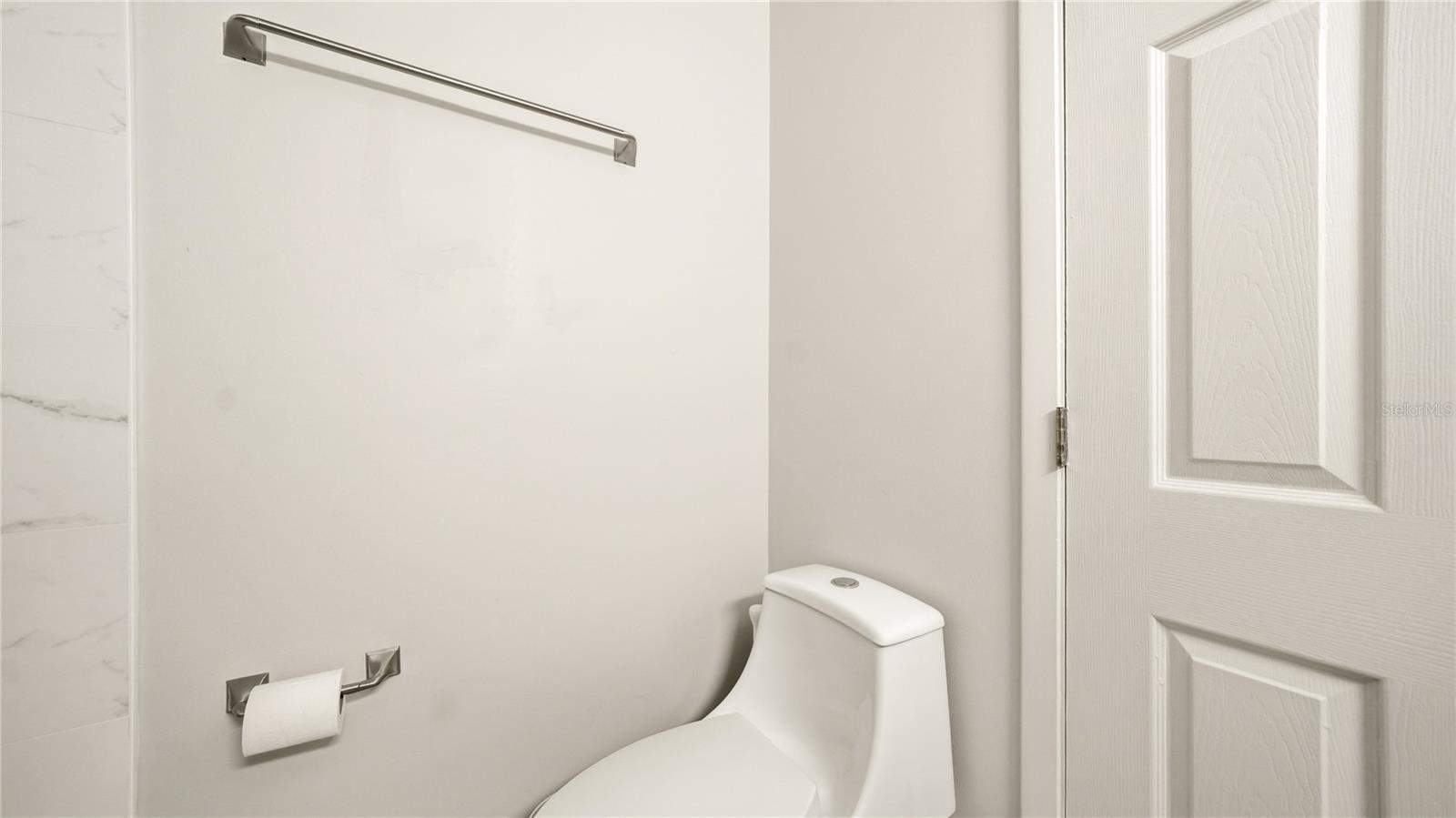 Image 30 of 50 For 32 Navarra Court