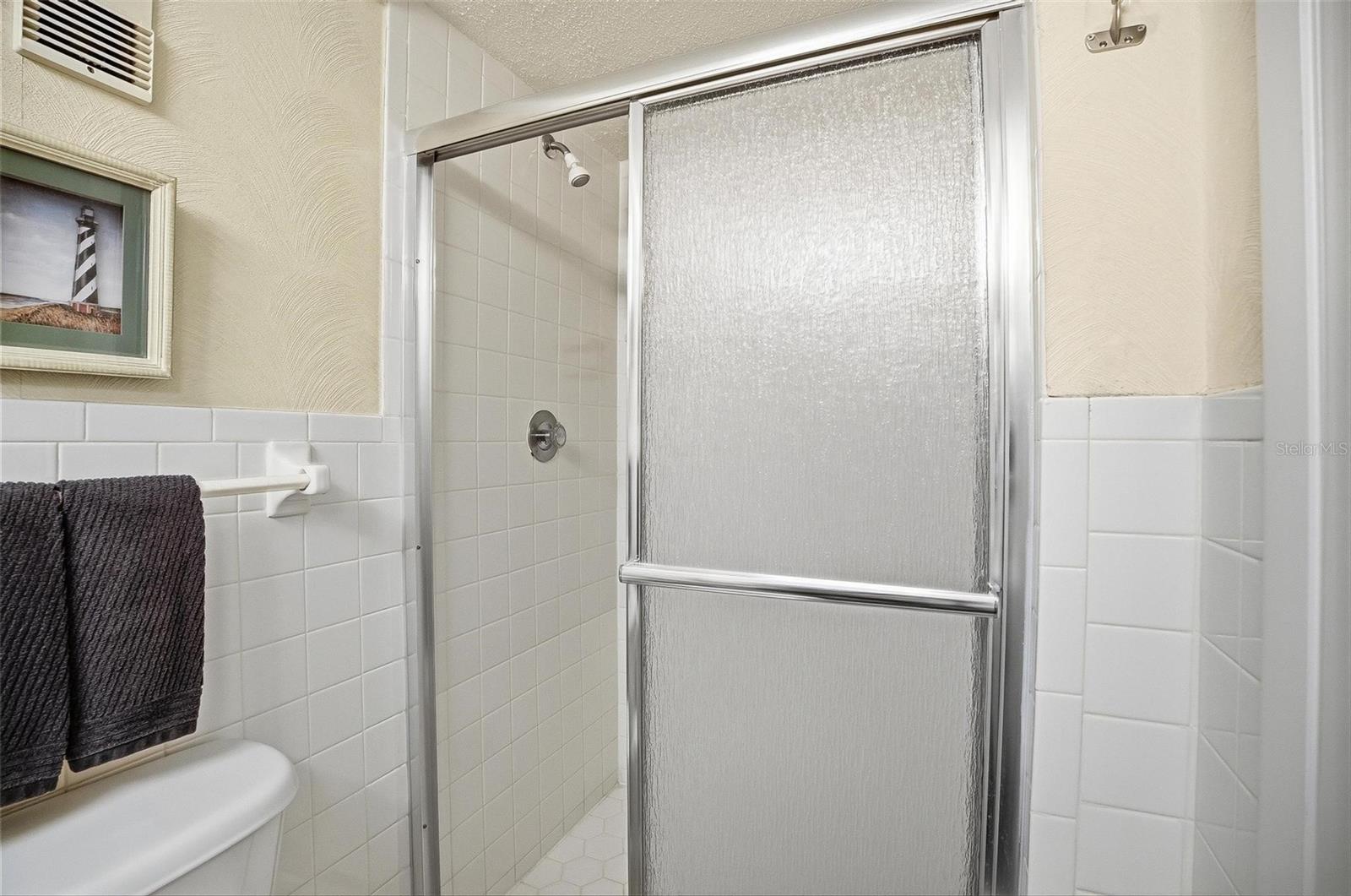 Image 24 of 59 For 3500 Ocean Shore Boulevard 202