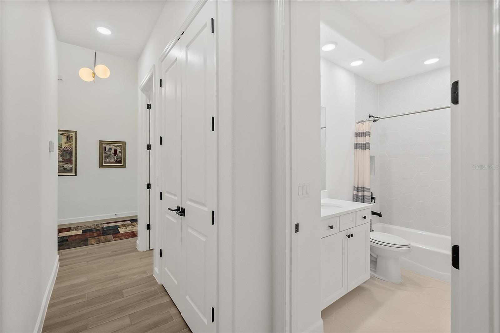 Image 18 of 34 For 74 New Leatherwood Drive