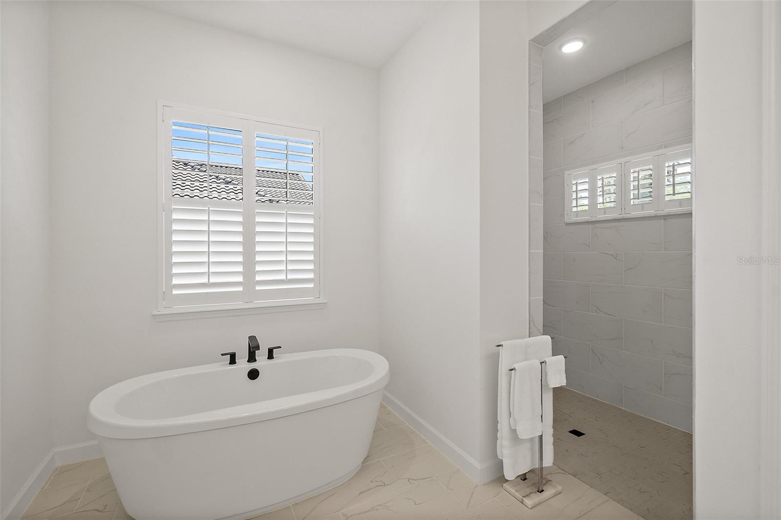 Image 7 of 34 For 74 New Leatherwood Drive