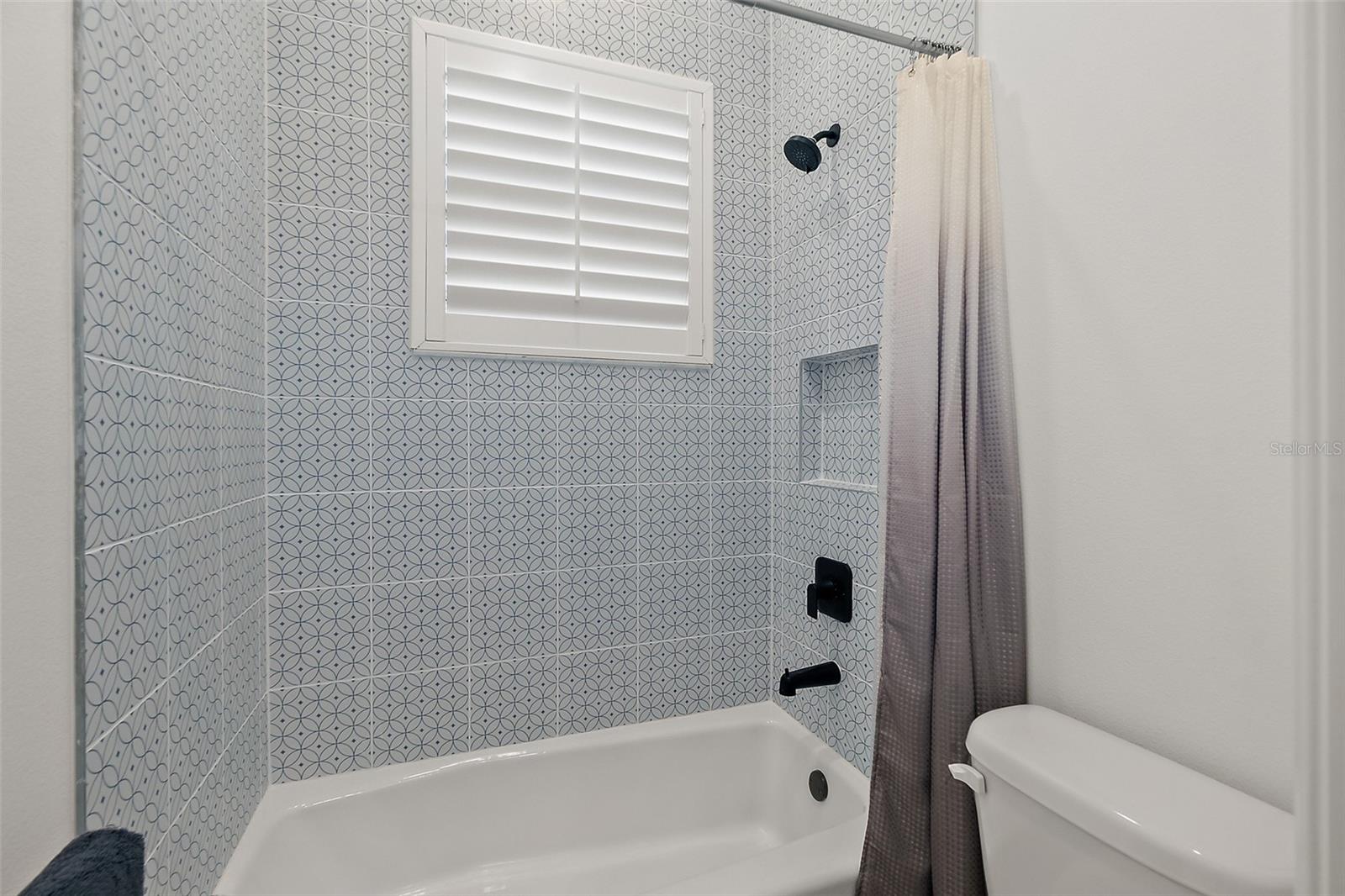 Image 8 of 34 For 74 New Leatherwood Drive