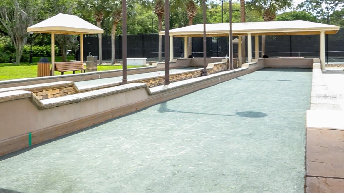 Image 19 of 21 For 32 Shinnecock Drive