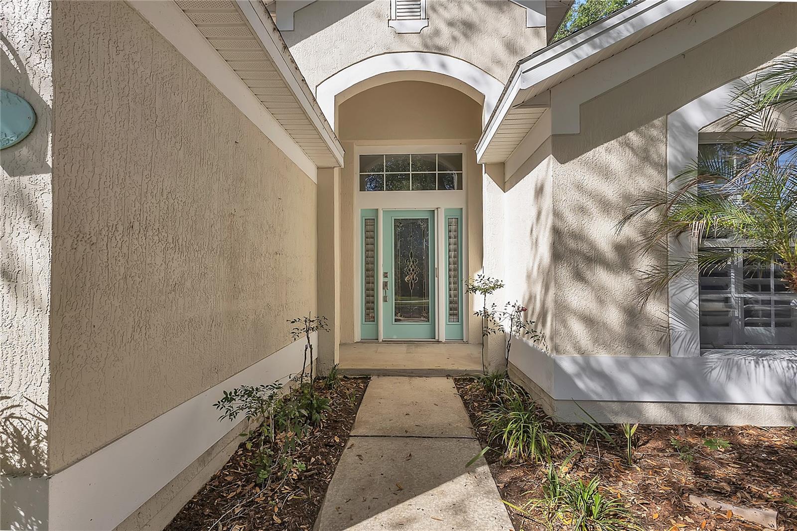 Image 2 of 21 For 32 Shinnecock Drive