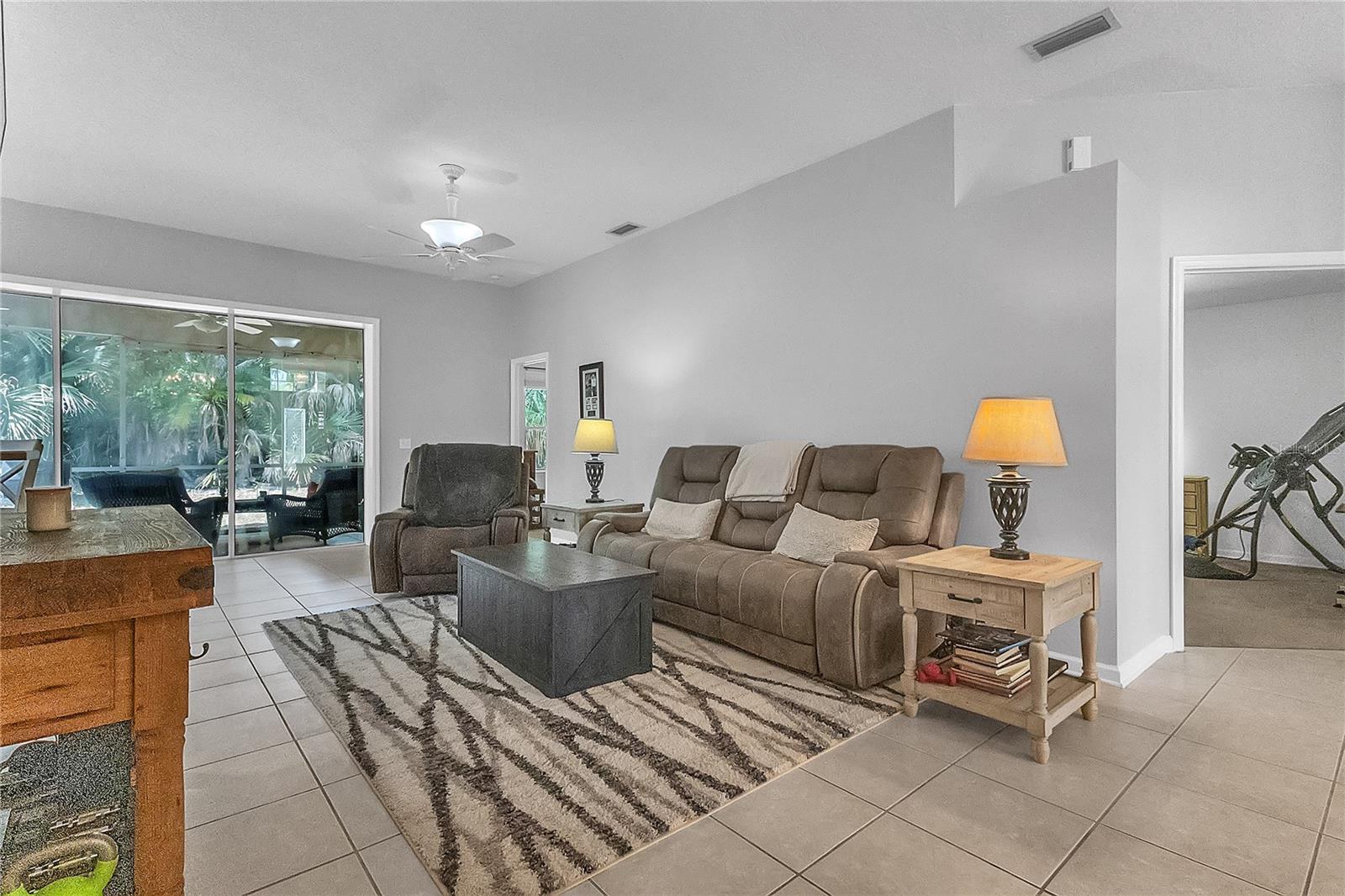 Image 6 of 21 For 32 Shinnecock Drive