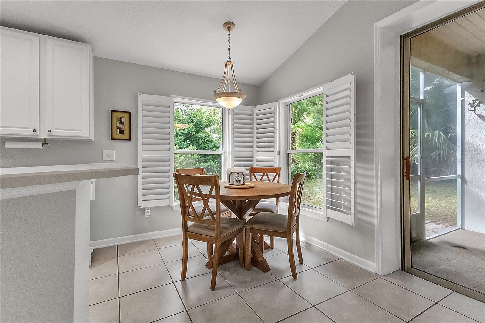 Image 9 of 21 For 32 Shinnecock Drive