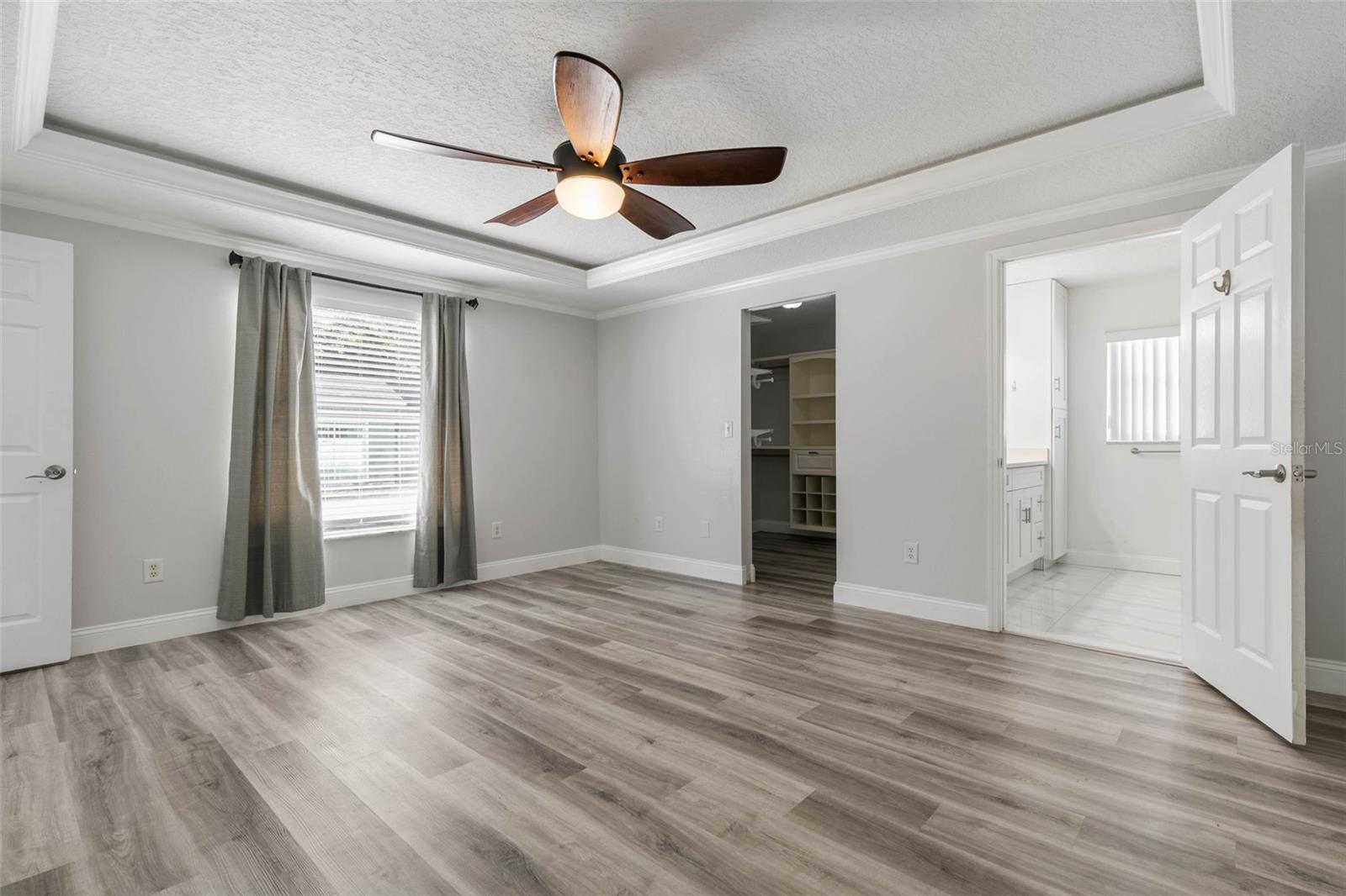 Image 17 of 48 For 9 Firethorn Lane