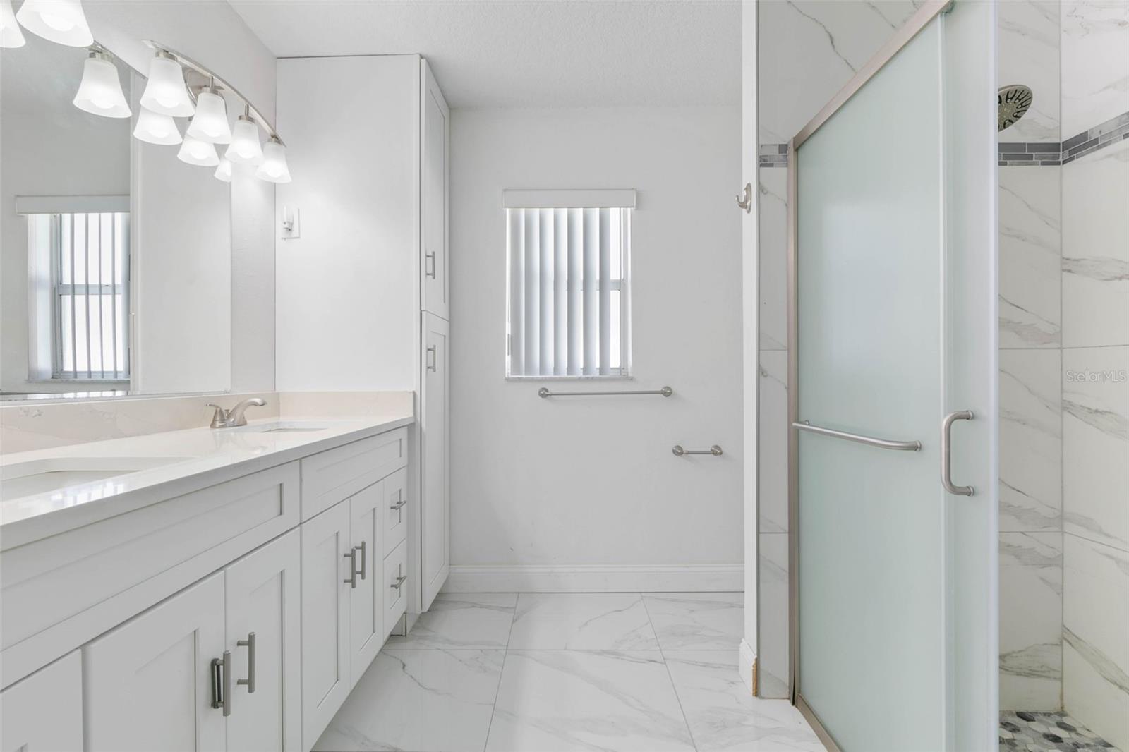 Image 20 of 48 For 9 Firethorn Lane