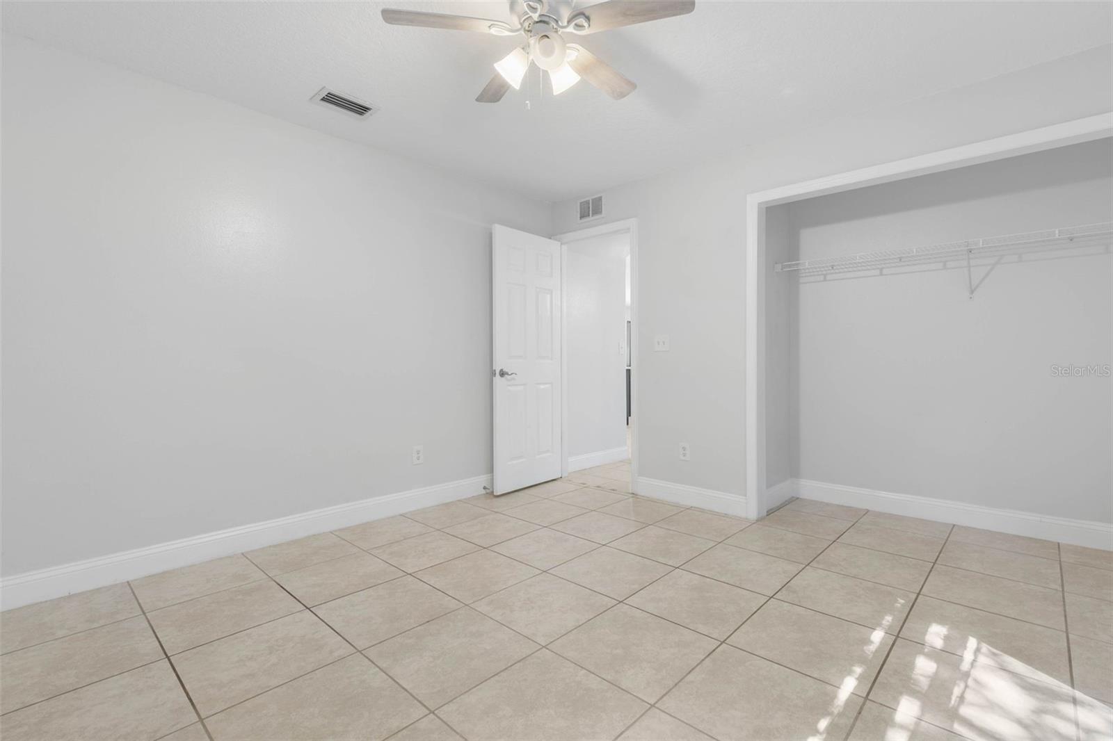 Image 25 of 48 For 9 Firethorn Lane