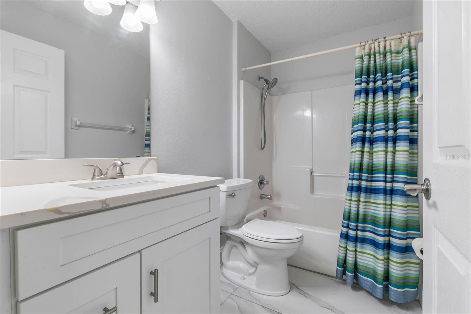 Image 26 of 48 For 9 Firethorn Lane