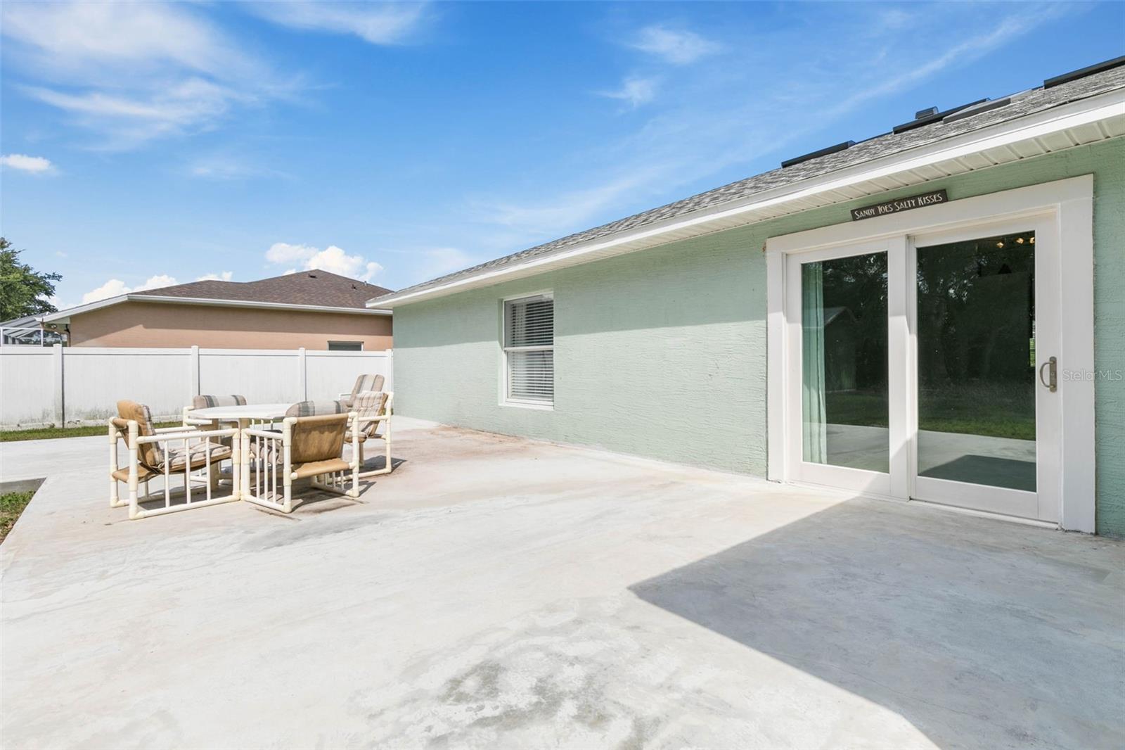 Image 31 of 48 For 9 Firethorn Lane