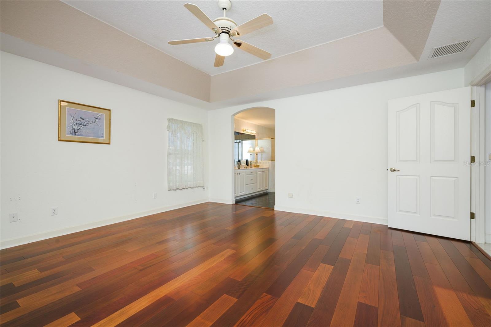 Image 32 of 59 For 6282 Paradise Island Court