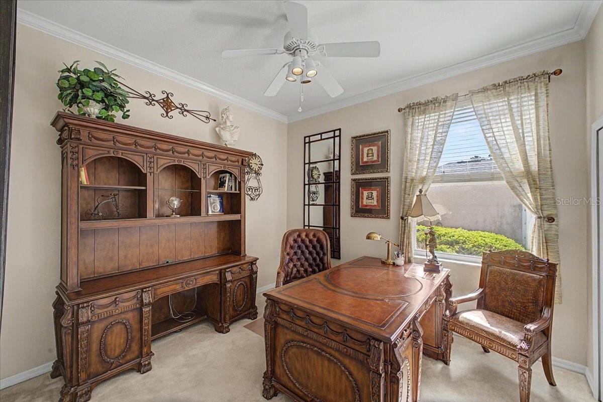 Image 35 of 50 For 11 Crescent Lake Way