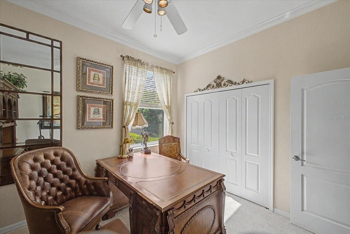 Image 36 of 50 For 11 Crescent Lake Way