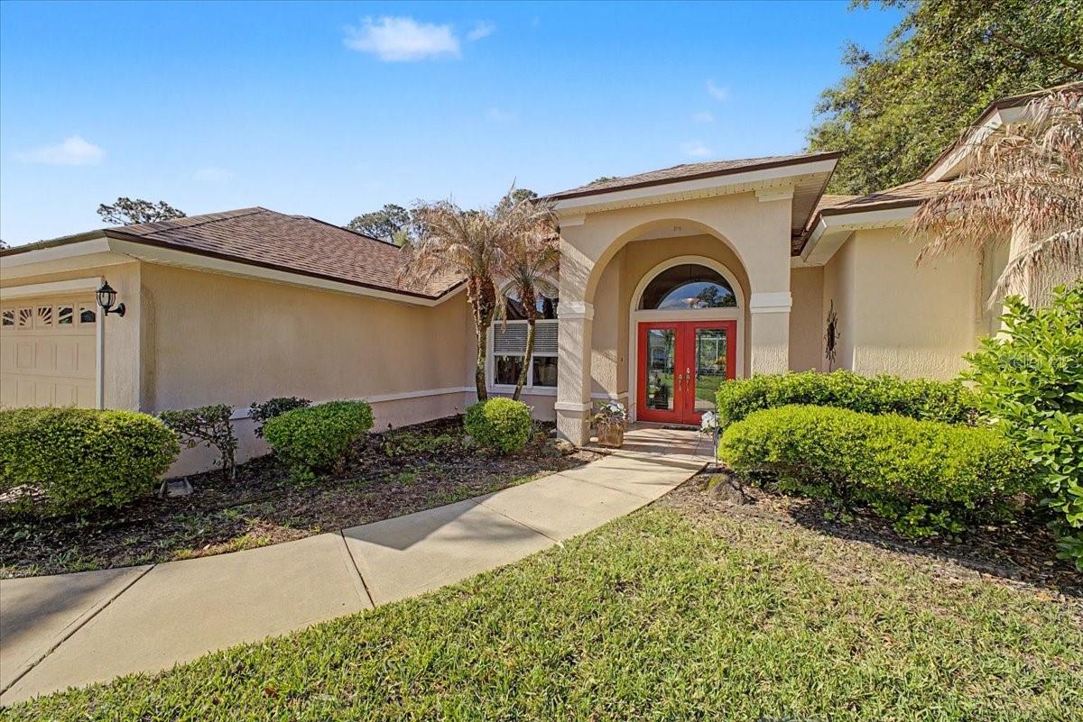 Image 43 of 50 For 11 Crescent Lake Way