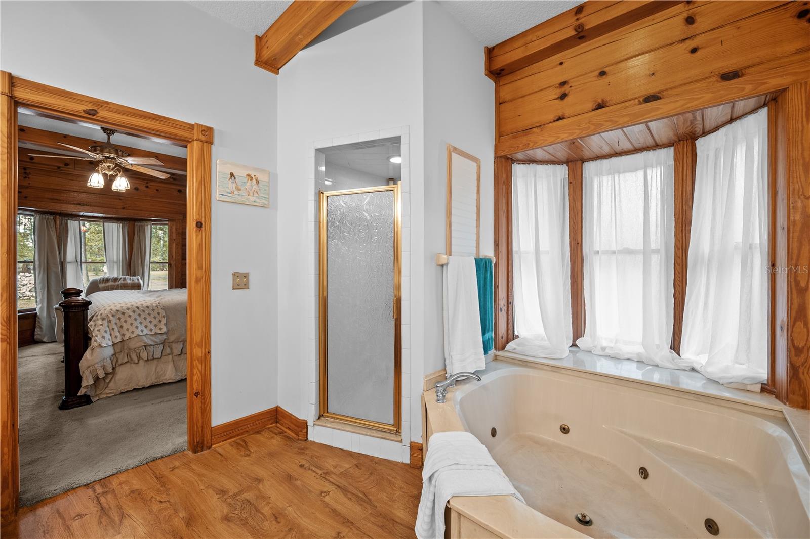 Listing photo id 20 for 6967 Sharron Road