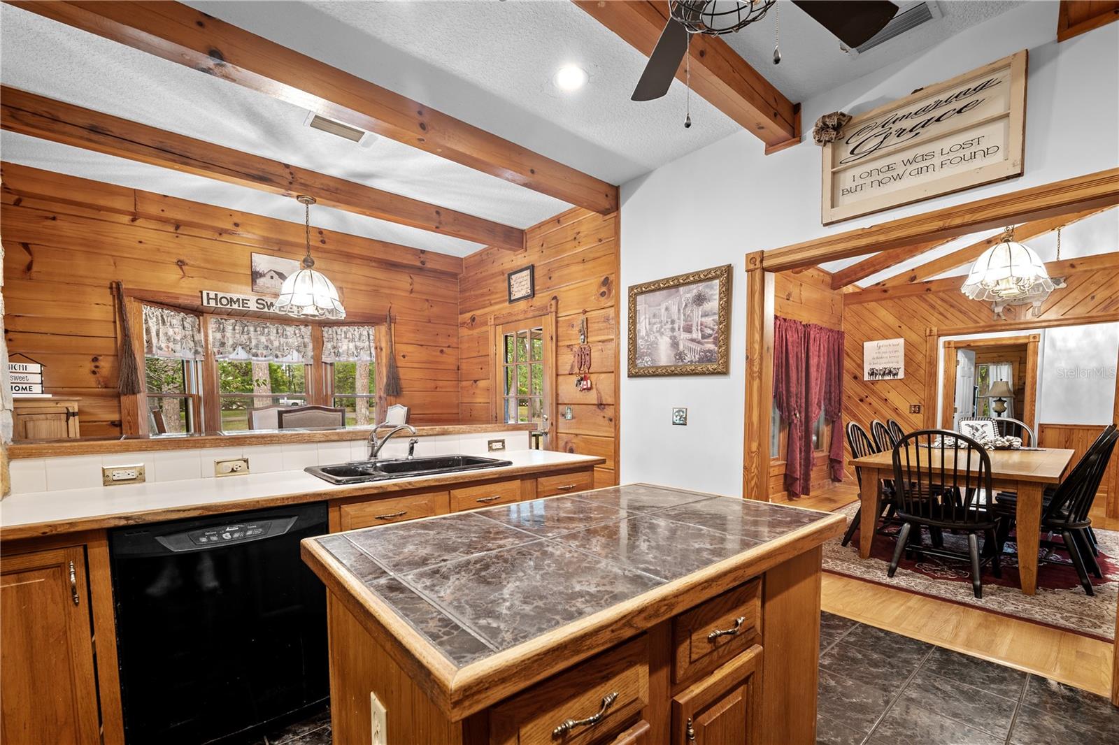 Listing photo id 26 for 6967 Sharron Road