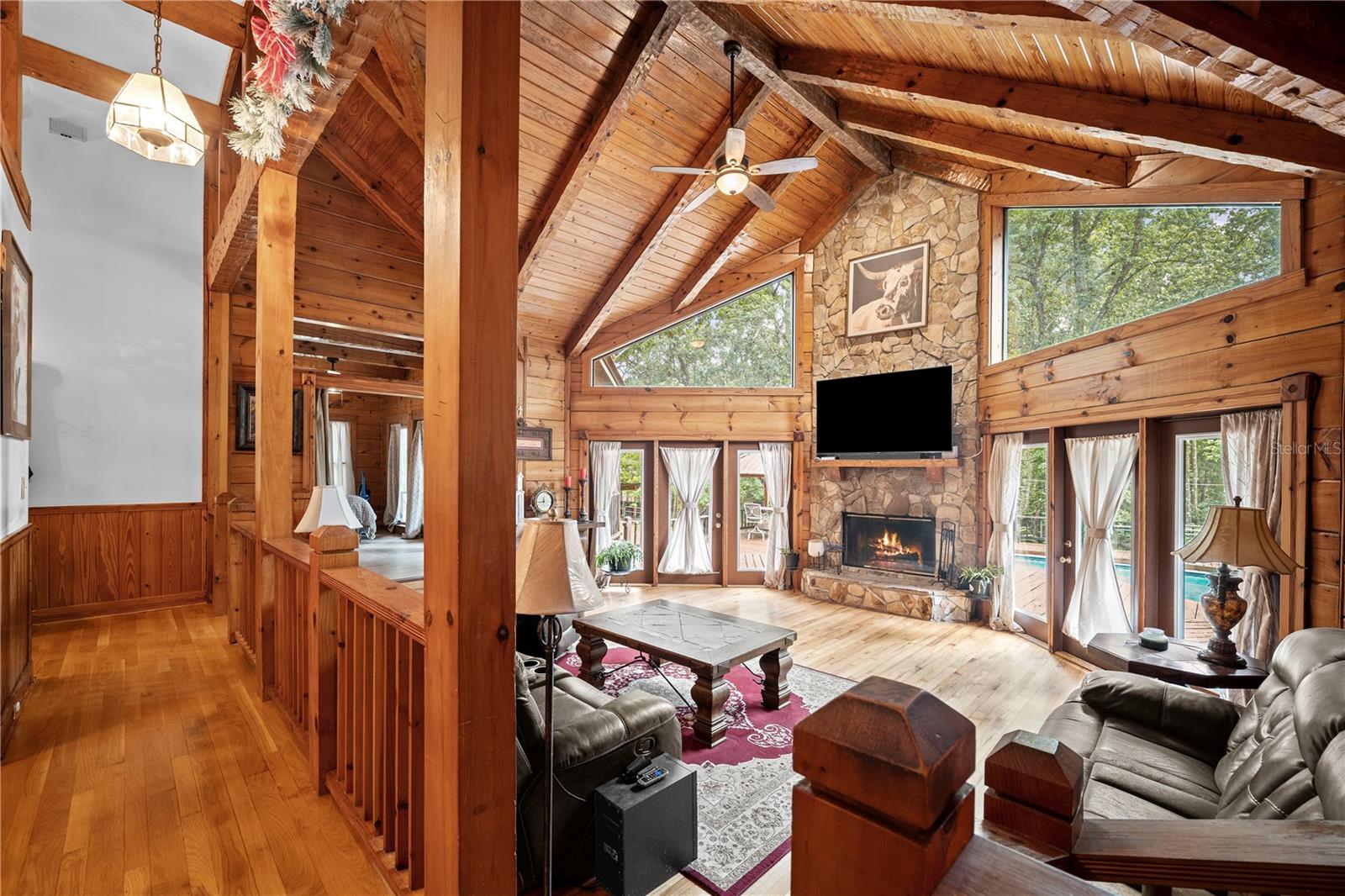 Listing photo id 29 for 6967 Sharron Road