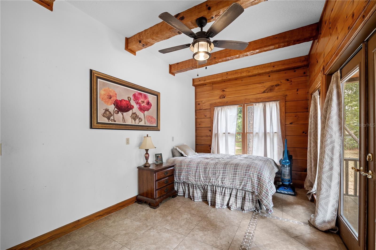 Listing photo id 33 for 6967 Sharron Road