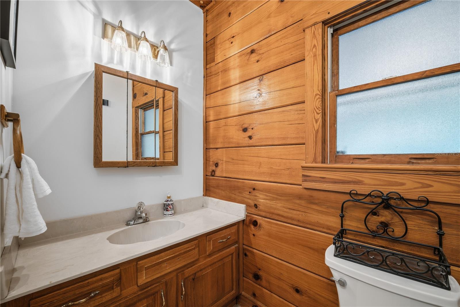 Listing photo id 35 for 6967 Sharron Road