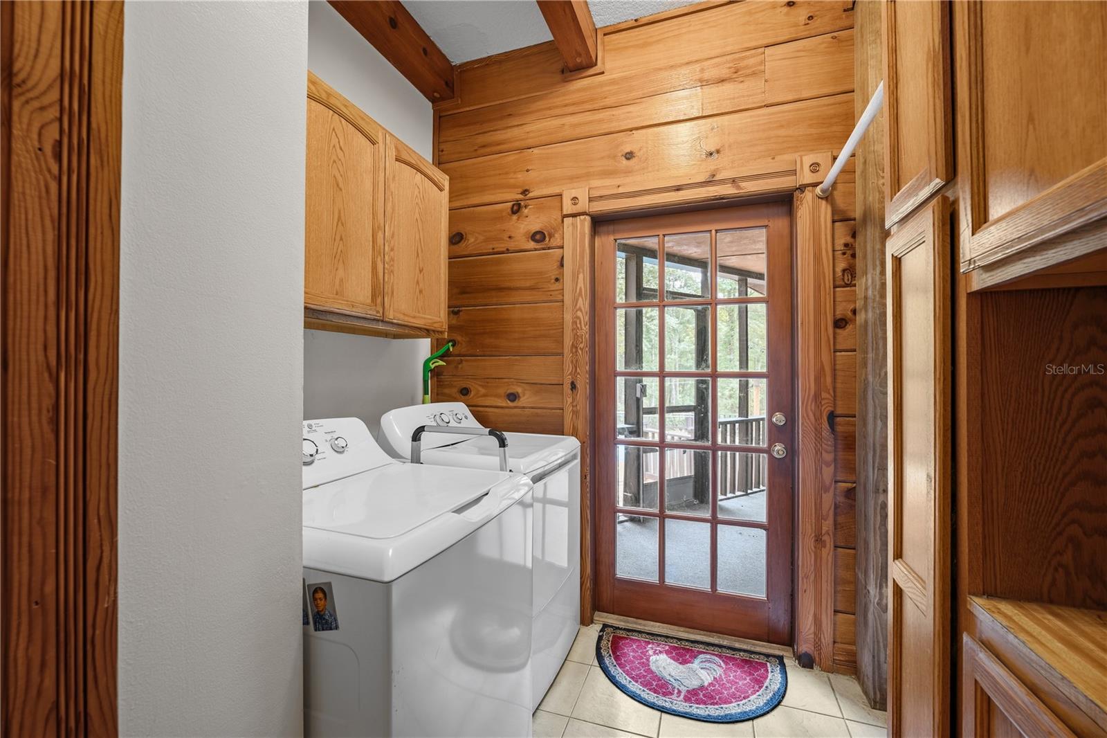 Listing photo id 40 for 6967 Sharron Road