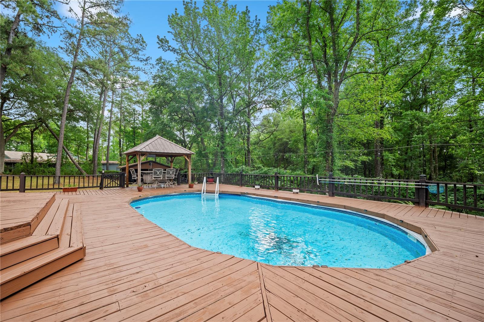 Listing photo id 45 for 6967 Sharron Road