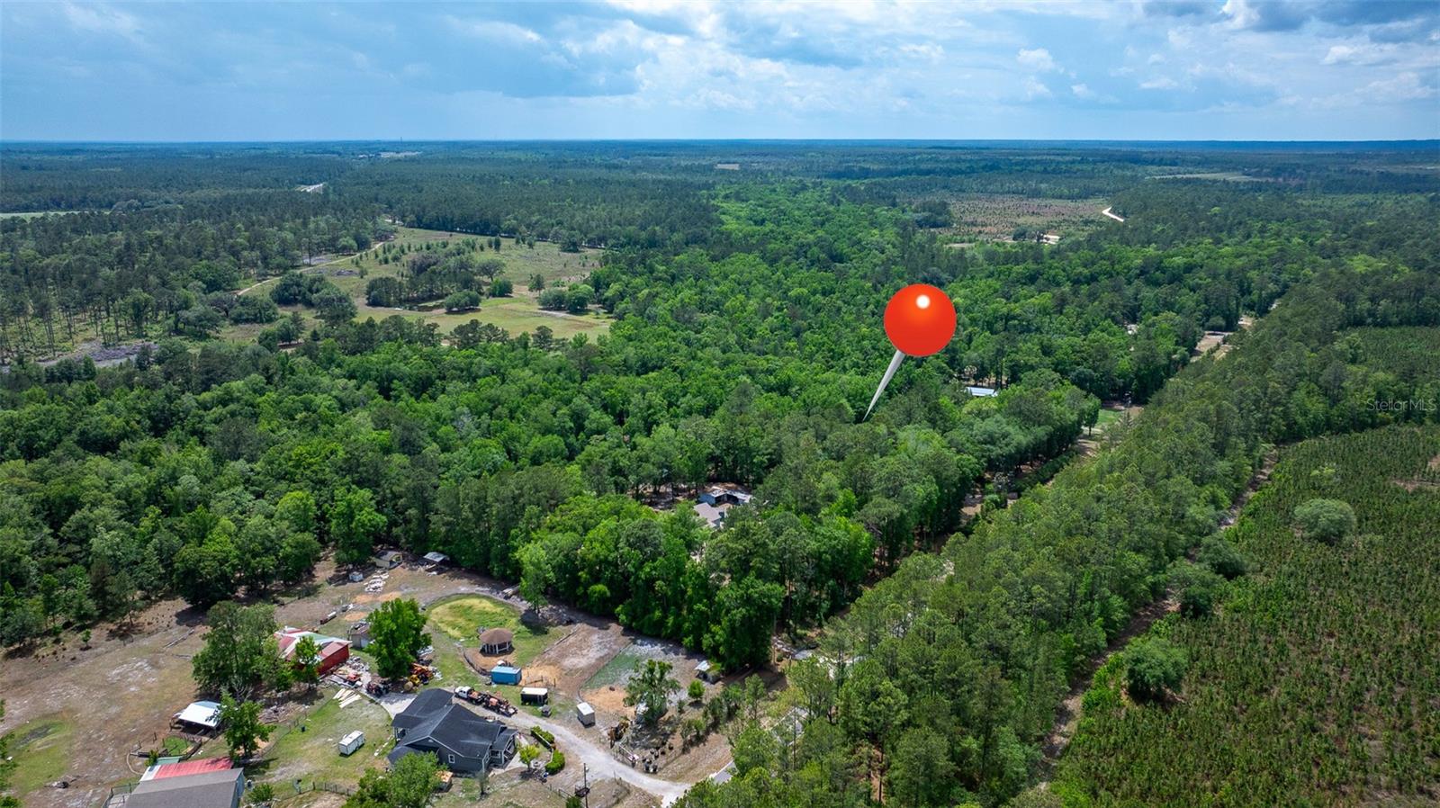 Listing photo id 60 for 6967 Sharron Road
