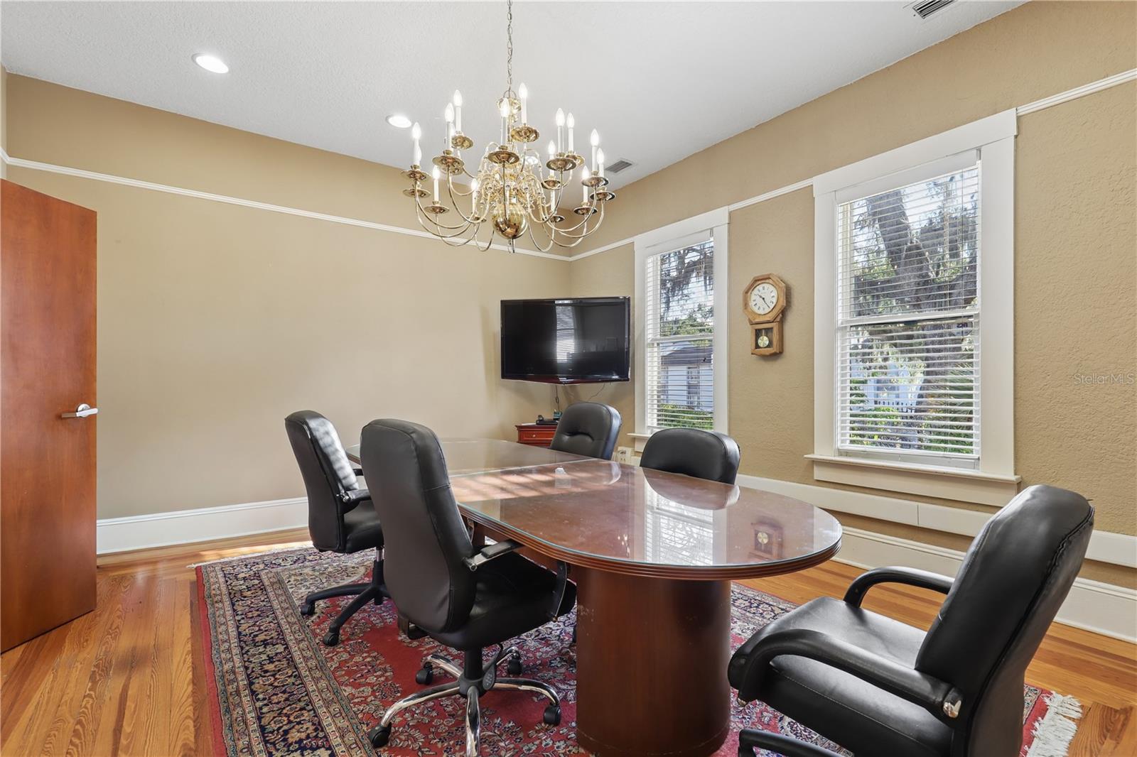 Image 28 of 47 For 4004 Atlantic Boulevard