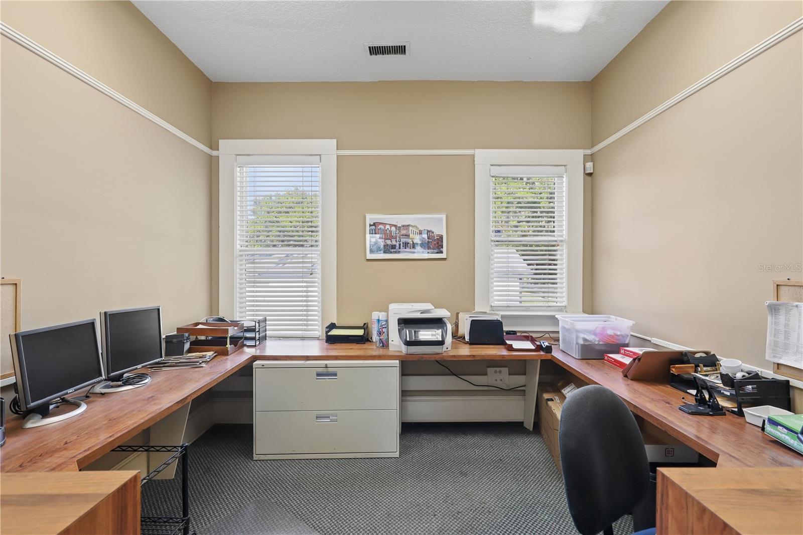 Image 29 of 47 For 4004 Atlantic Boulevard