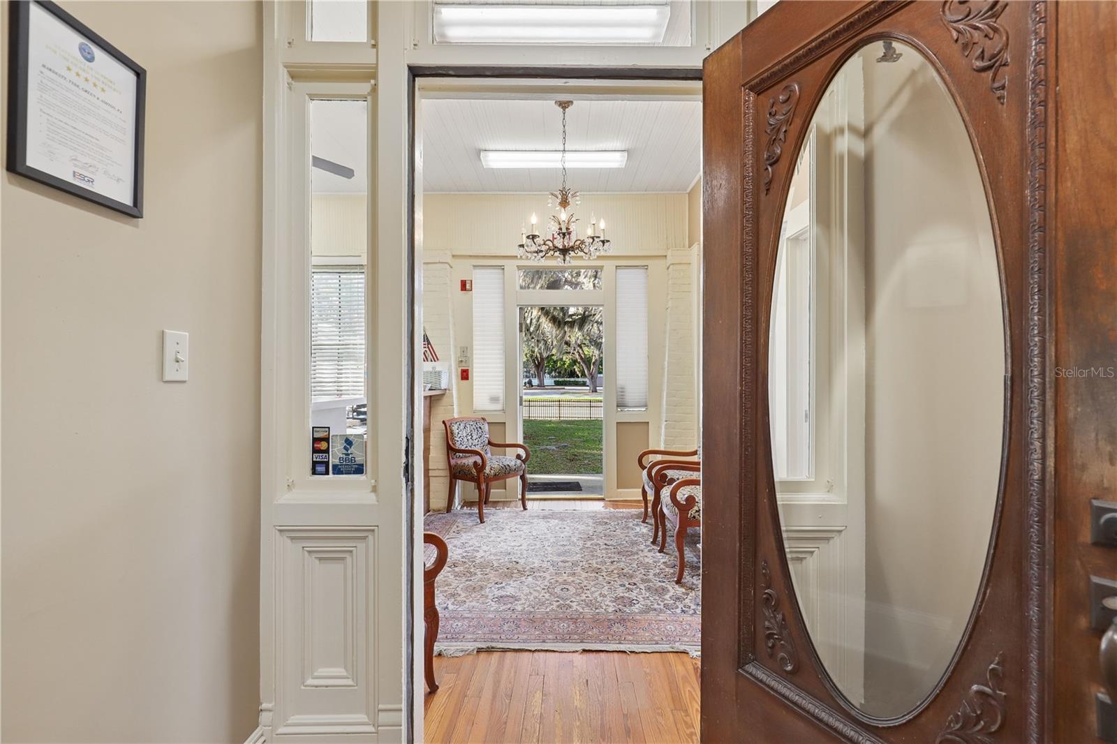 Image 33 of 47 For 4004 Atlantic Boulevard