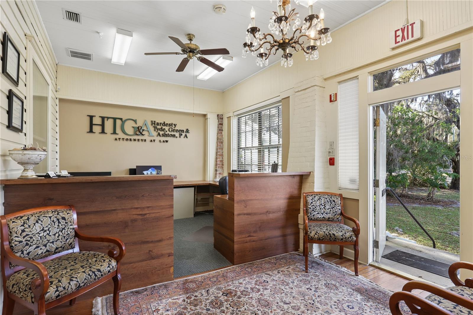 Image 35 of 47 For 4004 Atlantic Boulevard