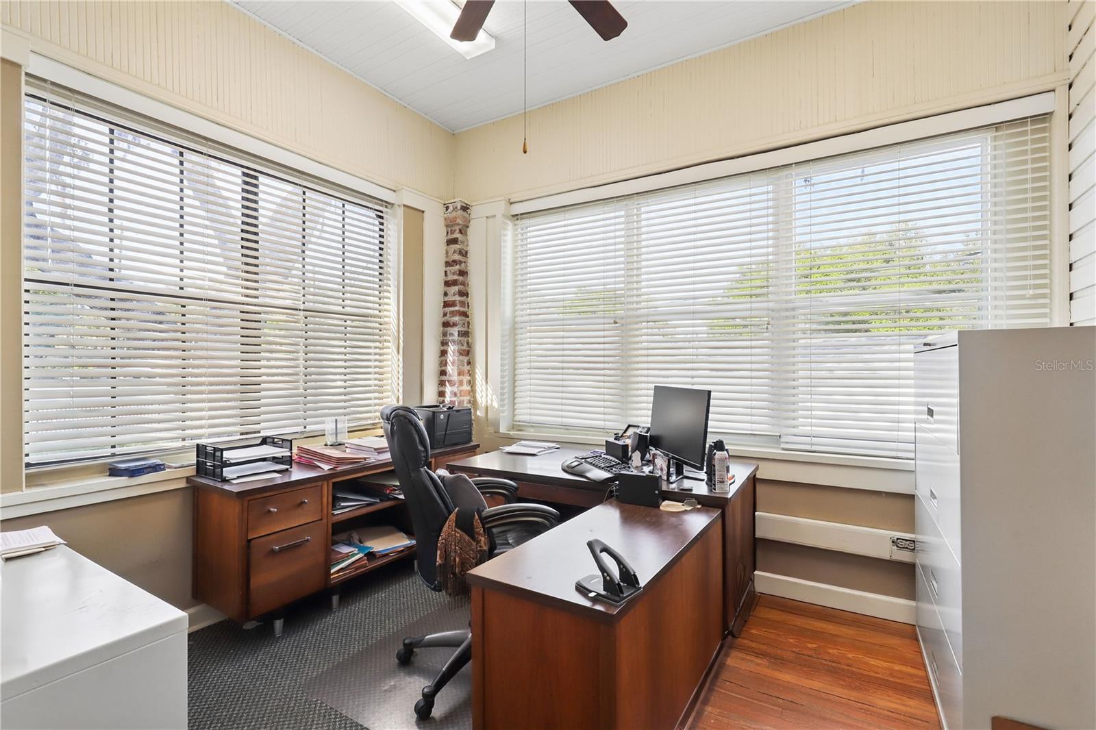 Image 36 of 47 For 4004 Atlantic Boulevard