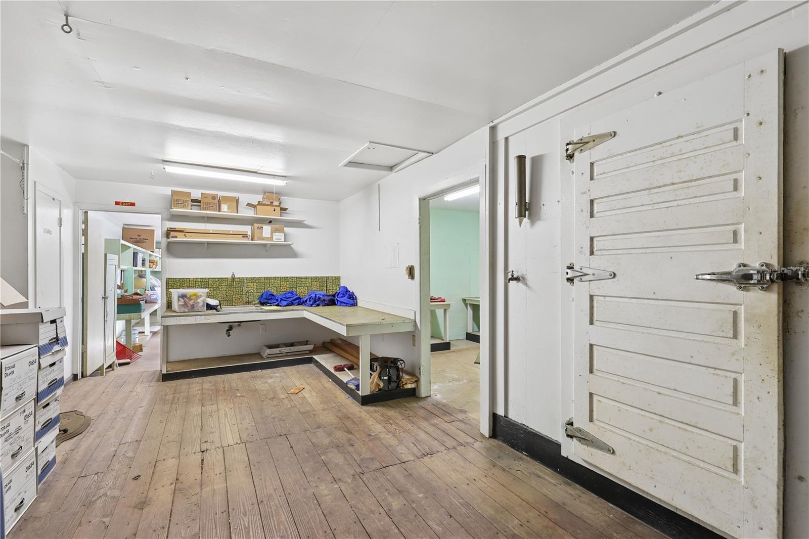 Image 46 of 47 For 4004 Atlantic Boulevard