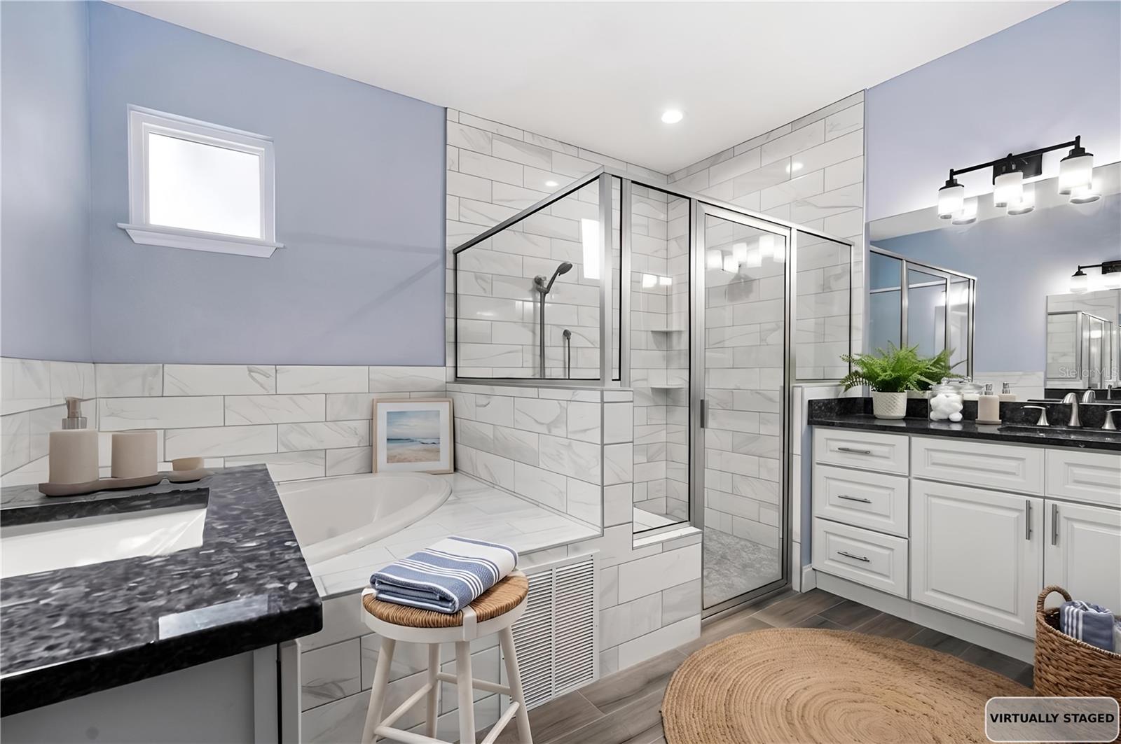 Image 12 of 26 For 4 Uturn Court