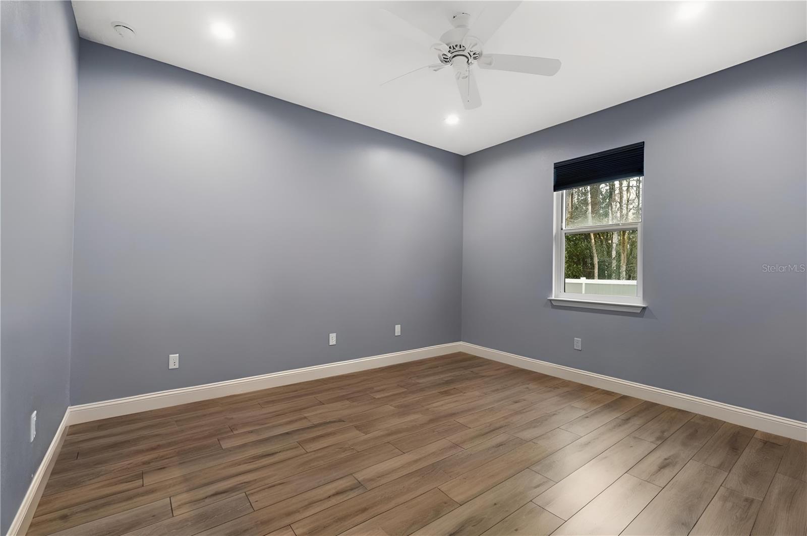 Image 13 of 26 For 4 Uturn Court