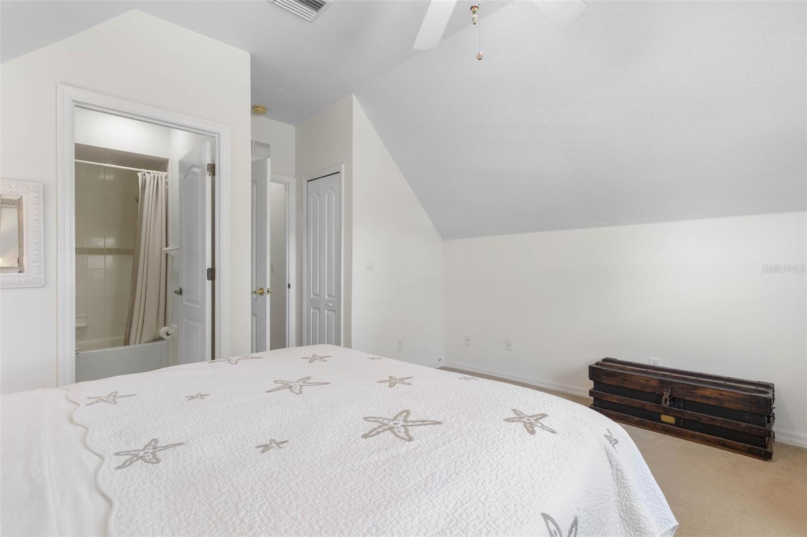 Image 38 of 53 For 9 Whittlesey Lane