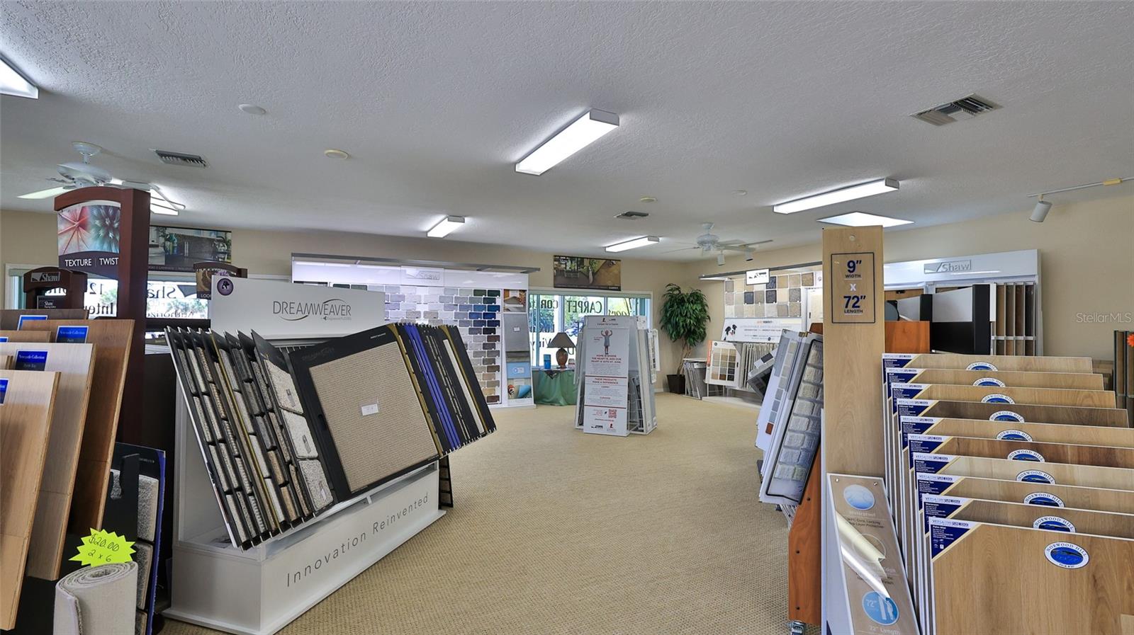 Image 10 of 41 For 4720 Moody Boulevard