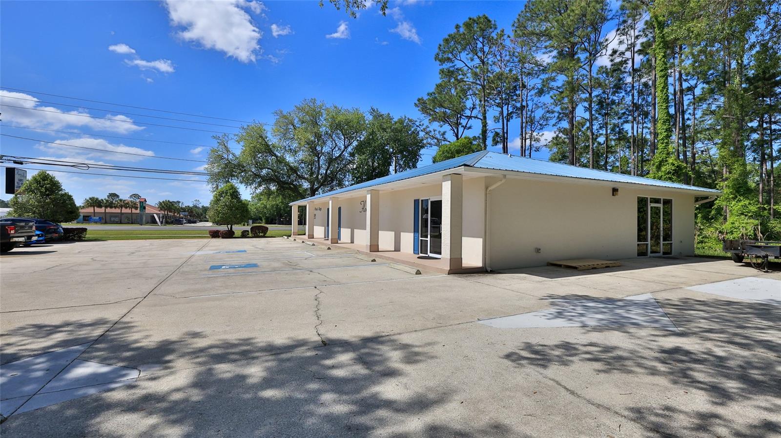 Image 9 of 41 For 4720 Moody Boulevard