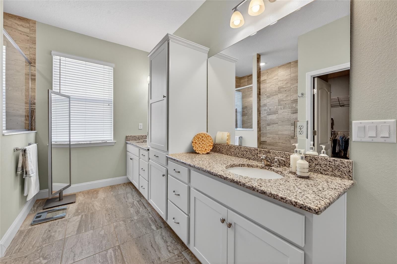 Image 19 of 33 For 17 White Haven Lane