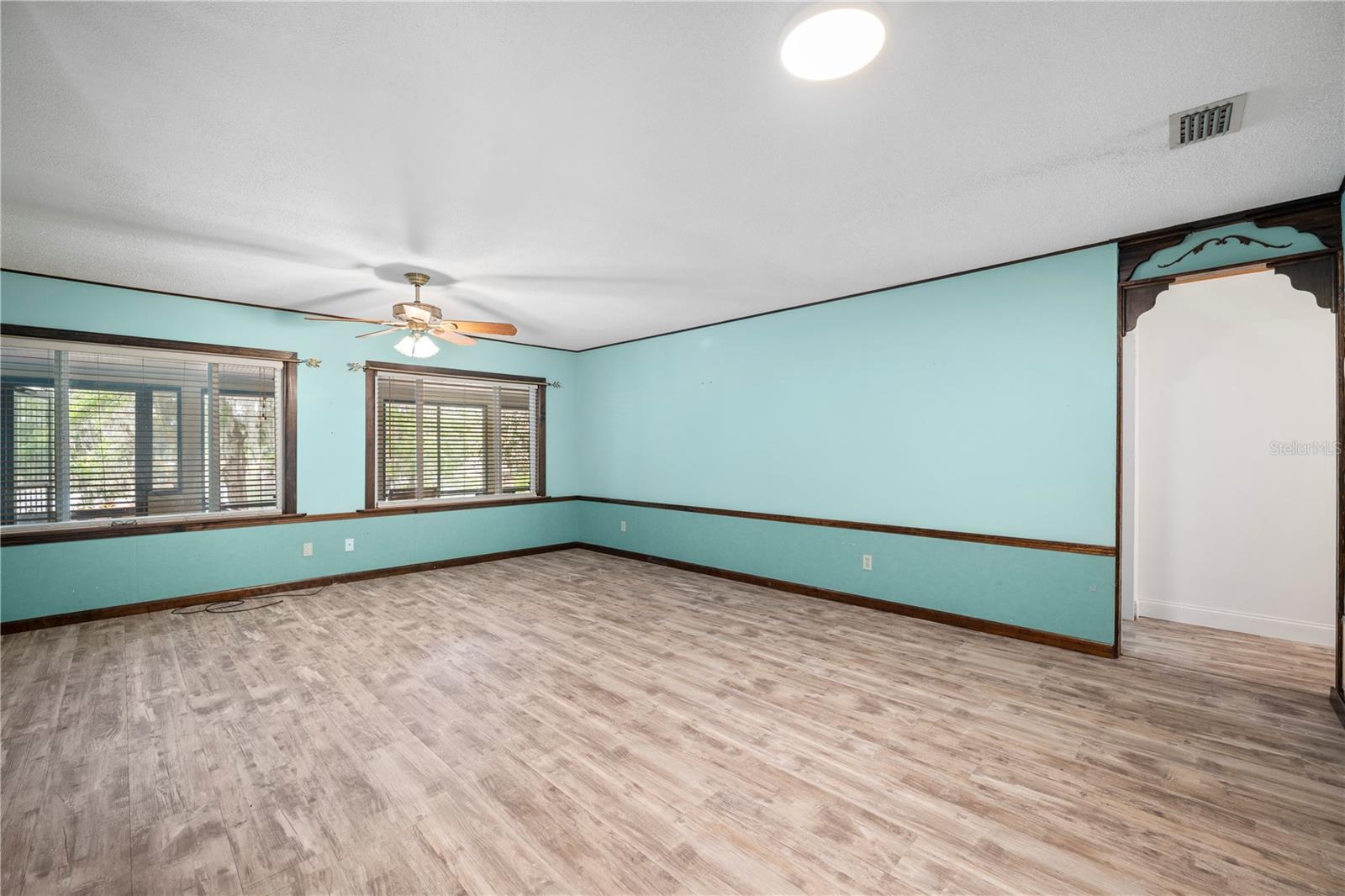 Image 15 of 54 For 212 Wesley Road