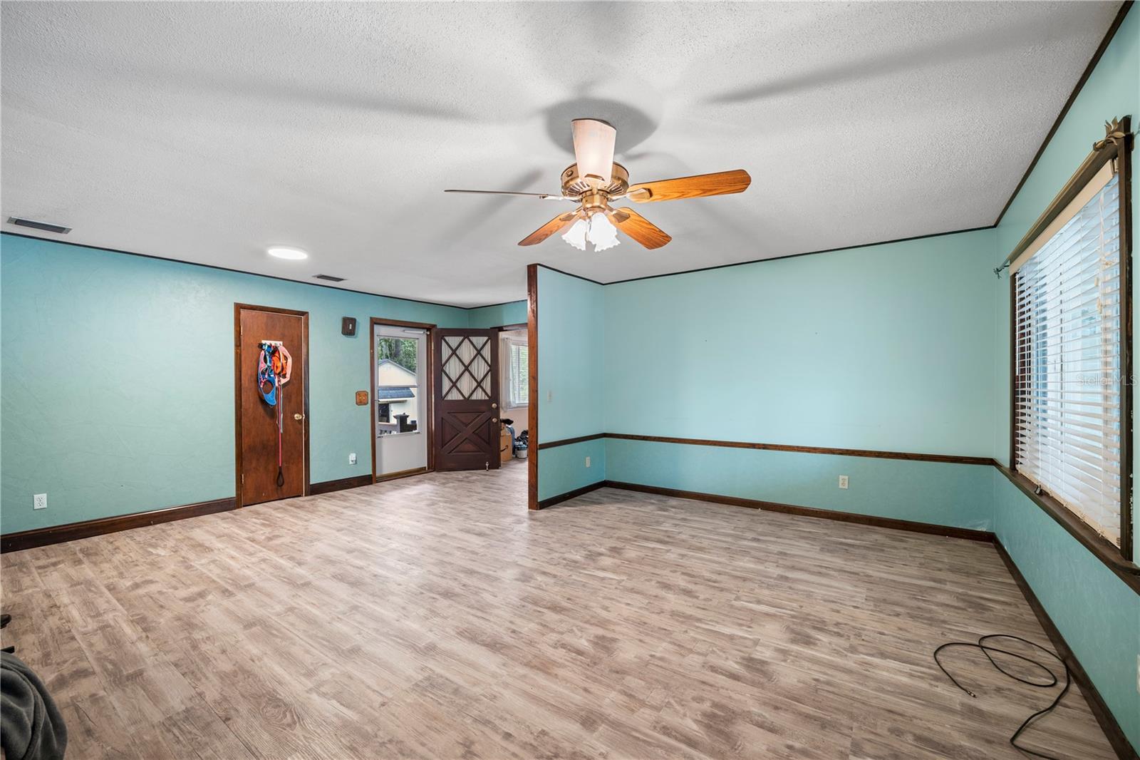 Image 17 of 54 For 212 Wesley Road