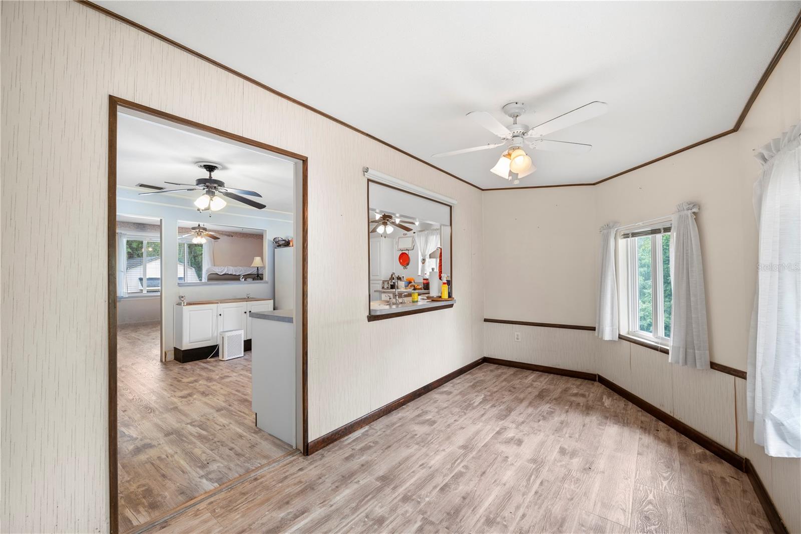 Image 24 of 54 For 212 Wesley Road