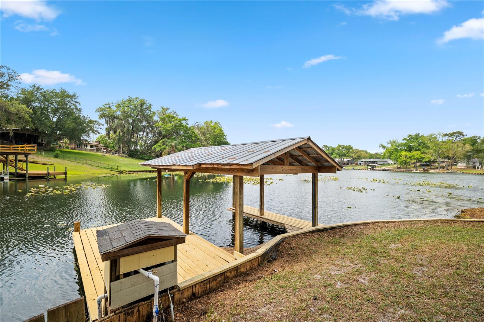 Image 46 of 54 For 212 Wesley Road