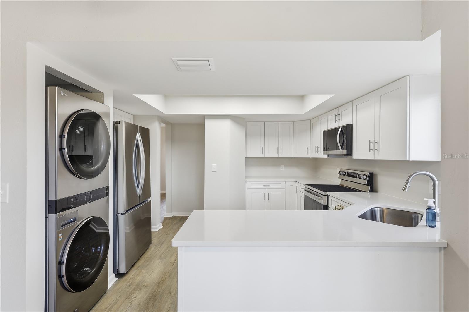 Image 10 of 34 For 16 Hembury Lane 16