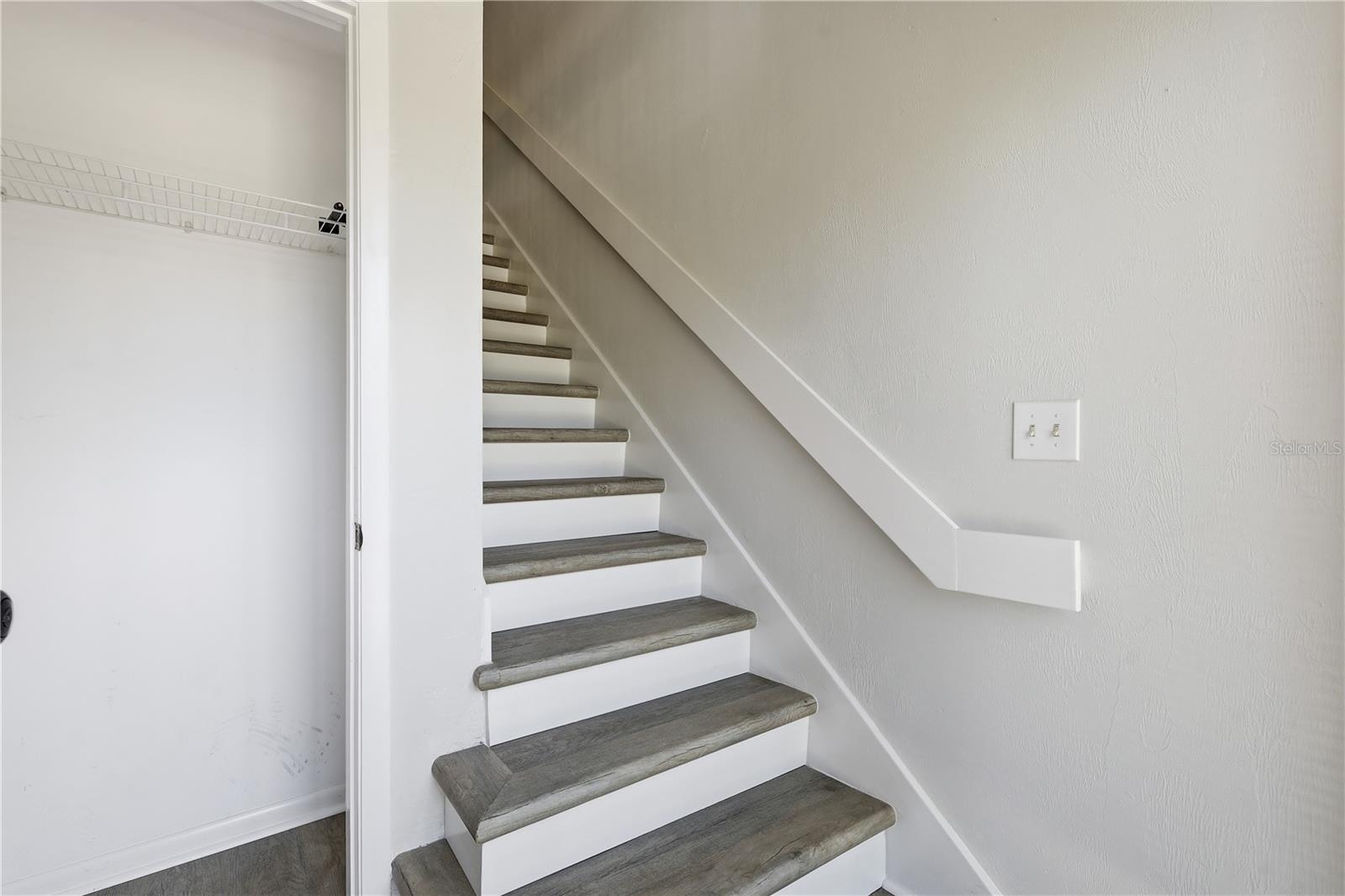 Image 3 of 34 For 16 Hembury Lane 16