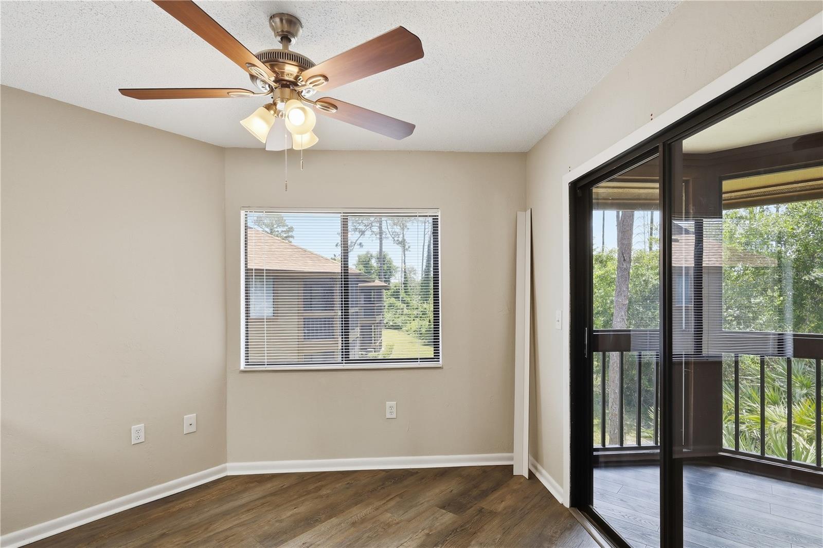 Image 9 of 34 For 16 Hembury Lane 16