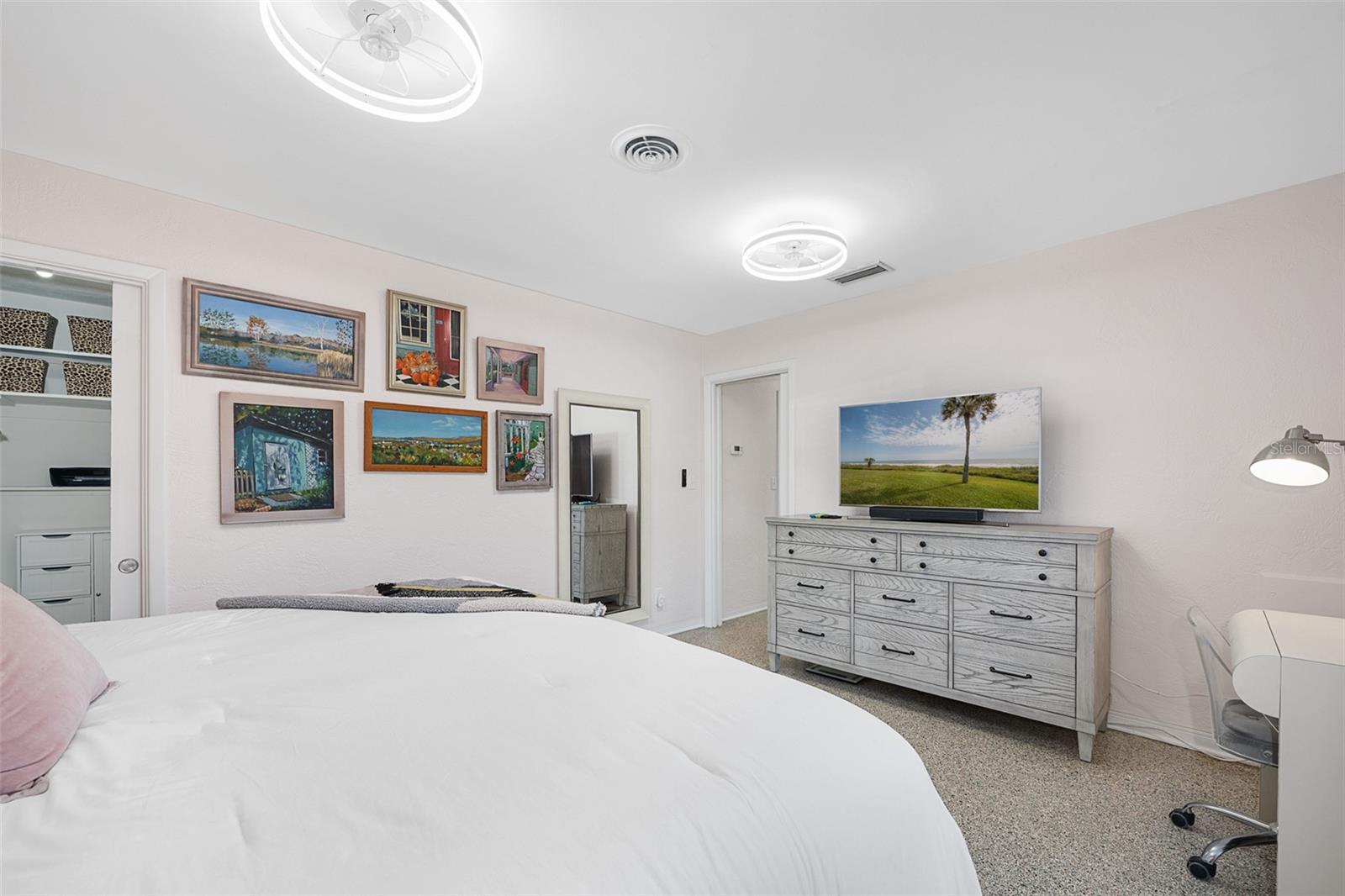 Image 19 of 59 For 45 Wisteria Drive