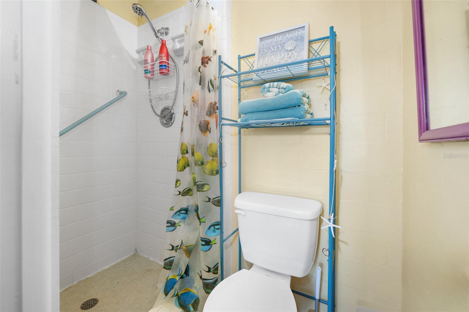 Image 28 of 59 For 45 Wisteria Drive