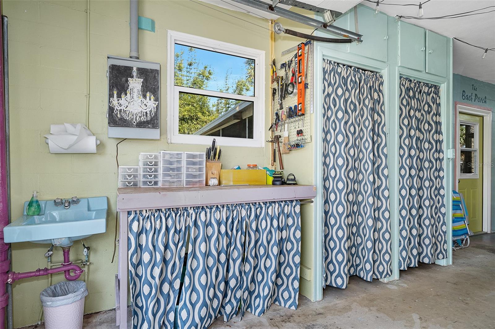 Image 33 of 59 For 45 Wisteria Drive